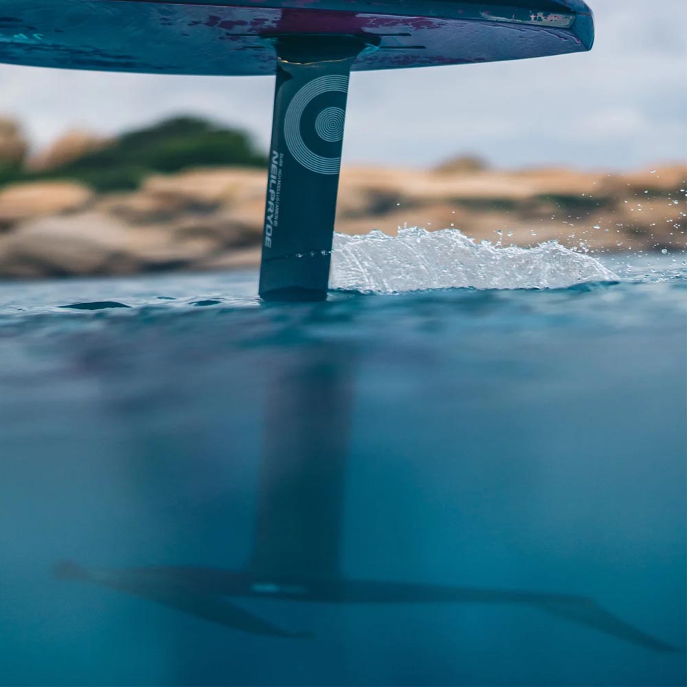 Neil-Pryde-2024-Foil-Winging_0003_Foil-GLIDE SWIFT CARBON